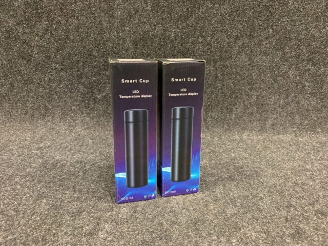 1374349-2 2 st Termomuggar med LCD-display för temperatur