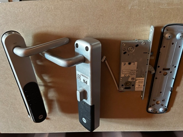 1255961-1 Code lock for front door Doorman Assa