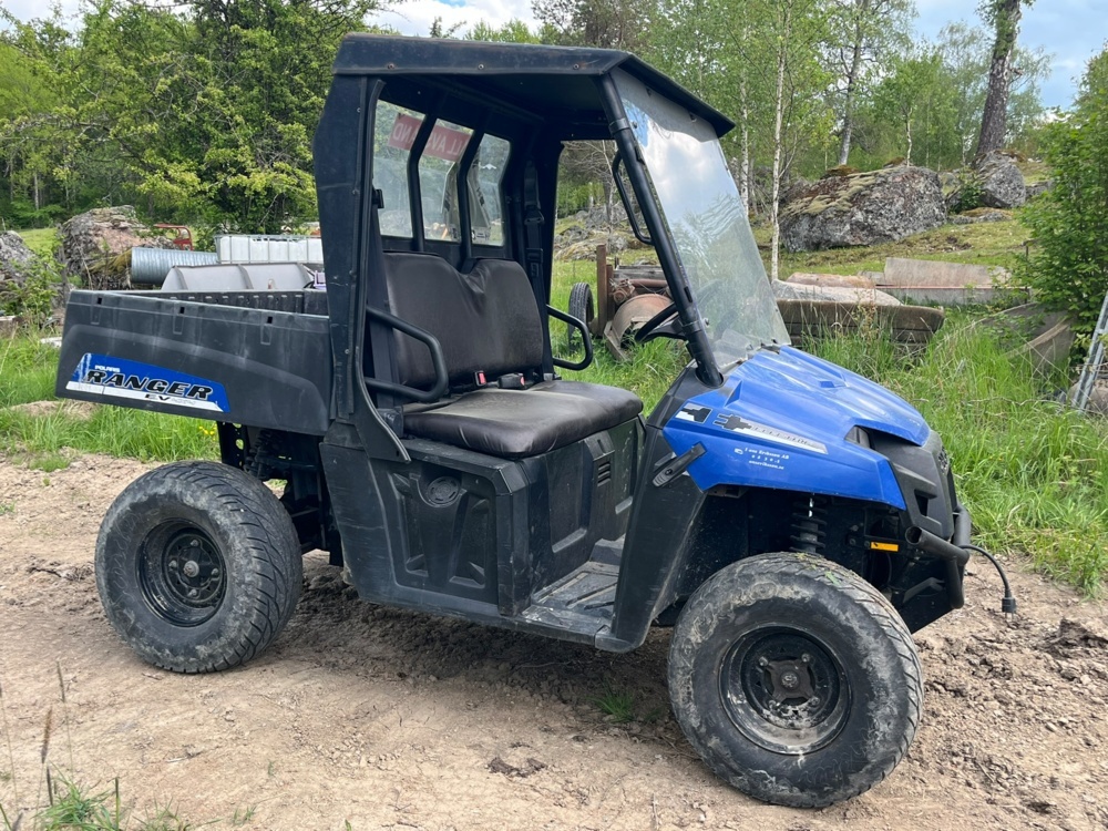 1256034-2 Polaris Ranger EV 4x4