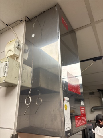 1370150-3 Brandsläckningssystem för storkök – Presto Kitchen Knight II