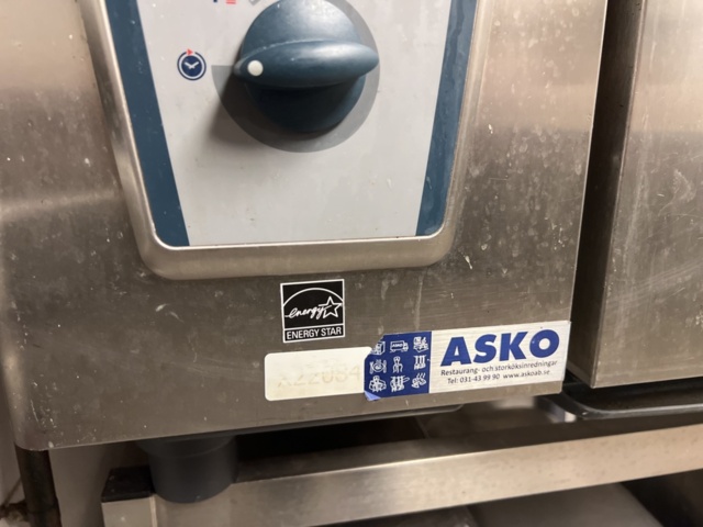 1370156-4 Kombiugn - Rational CombiMaster Plus CMP 61