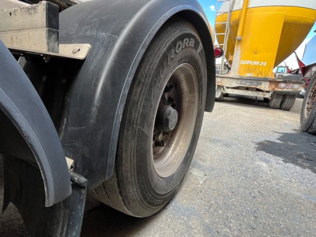 1277238-14 Silo trailer 55,000 liters - Feldbinder HEUT 55.4 -2010