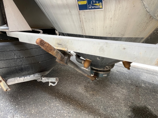 1277238-21 Silo trailer 55,000 liters - Feldbinder HEUT 55.4 -2010