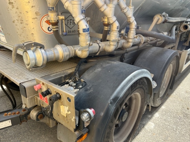 1277238-41 Silo trailer 55,000 liters - Feldbinder HEUT 55.4 -2010