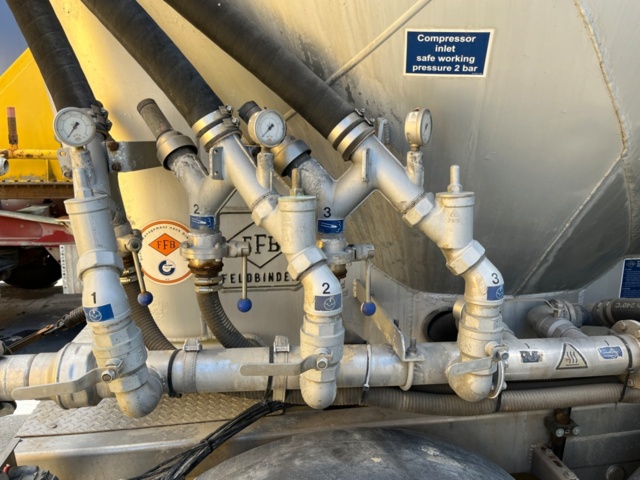 1277238-44 Silo trailer 55,000 liters - Feldbinder HEUT 55.4 -2010