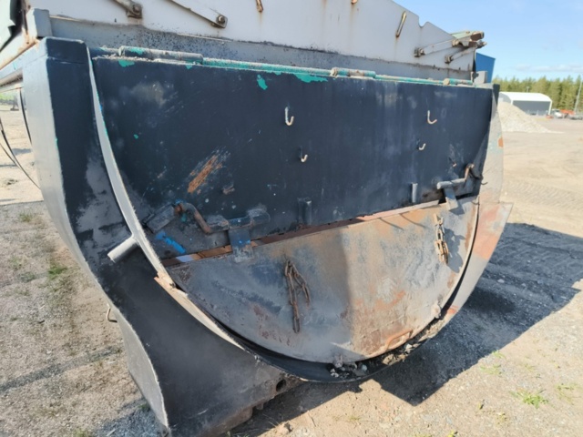 1331612-18 Asphalt slab