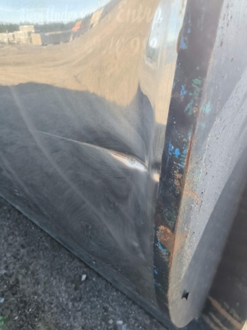 1331612-27 Asphalt slab