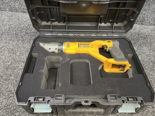1378793-2 Sheet metal shears Dewalt DCS491