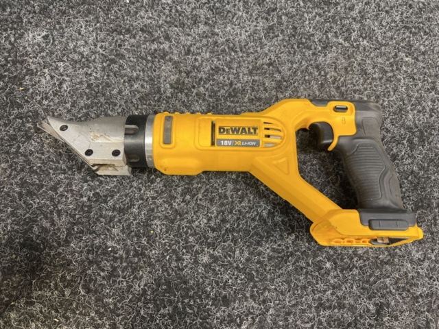 1378793-3 Sheet metal shears Dewalt DCS491