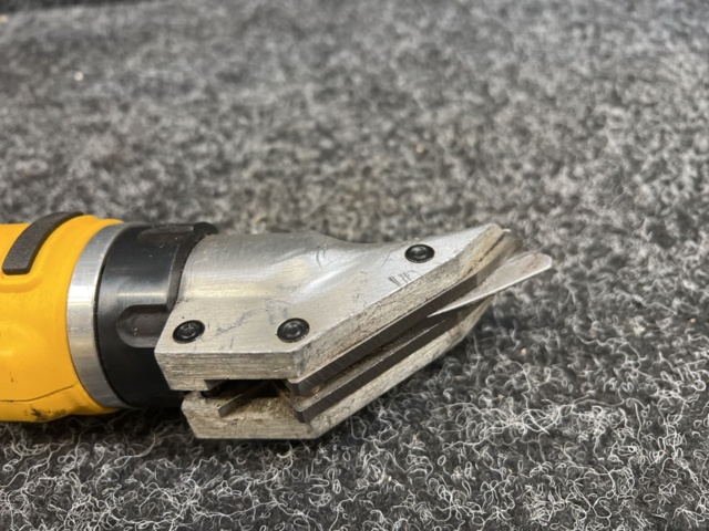 1378793-5 Sheet metal shears Dewalt DCS491