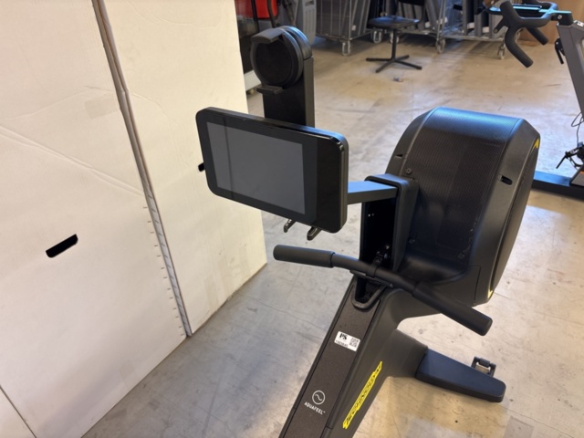 1303854-7 Rowing machine - Technogym Skillrow