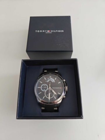 888290-1 Tommy Hilfiger wristwatch