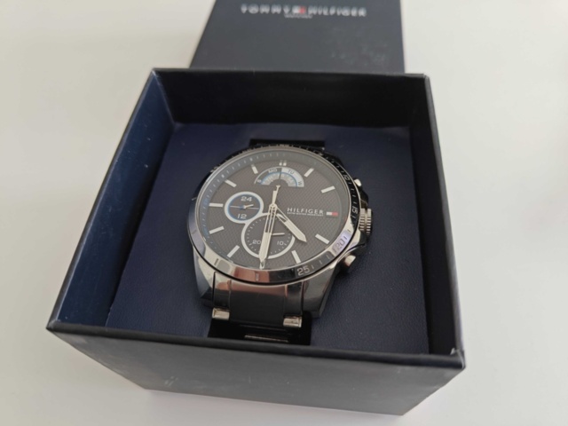 888290-2 Tommy Hilfiger wristwatch