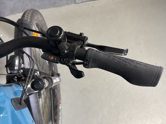 1303857-29 Electric bike, Mustache Hybrid Xroad 2