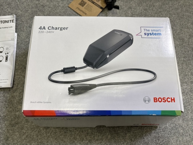 1303857-43 Electric bike, Mustache Hybrid Xroad 2