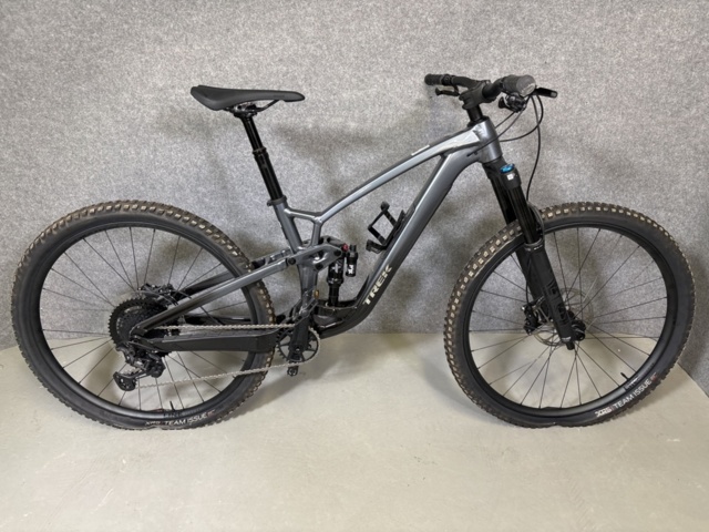 1303858-35 MTB, Trek Fuel EX 8