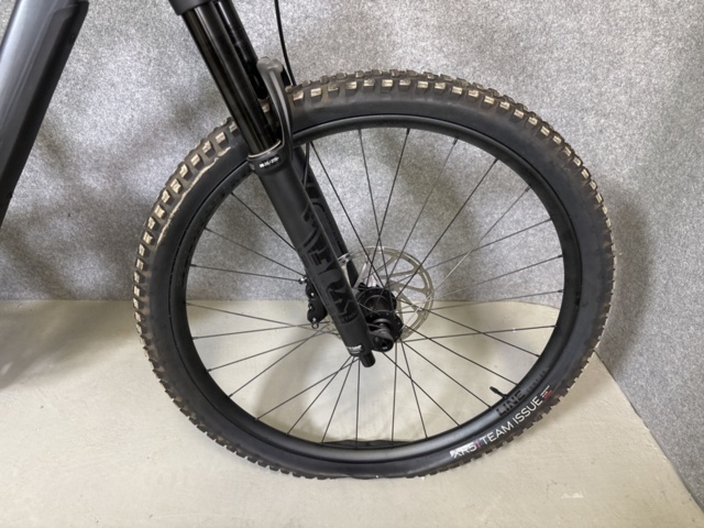 1303858-4 MTB, Trek Fuel EX 8