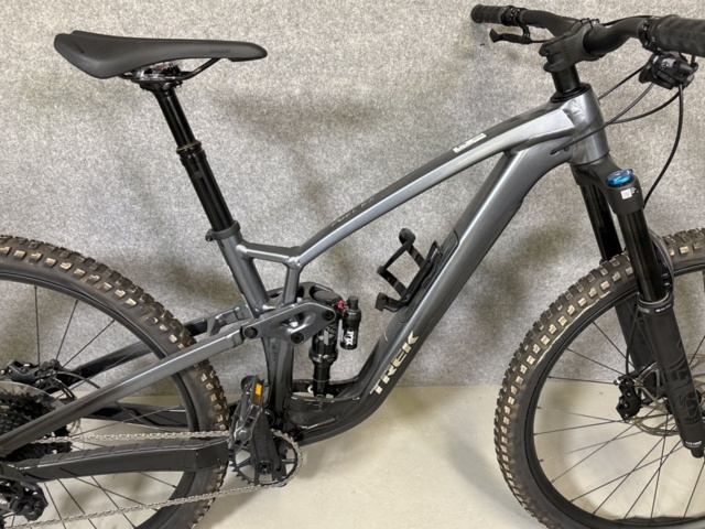 1303858-10 MTB, Trek Fuel EX 8
