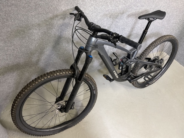 1303858-34 MTB, Trek Fuel EX 8