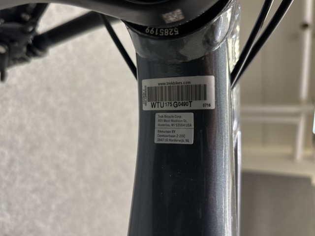 1303858-33 MTB, Trek Fuel EX 8