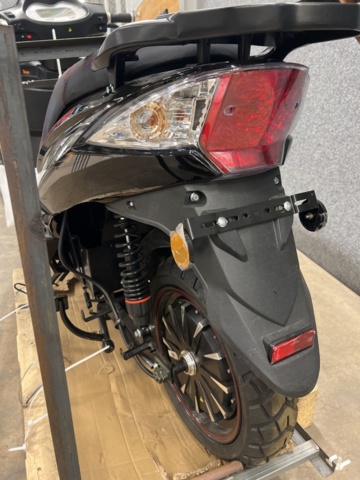 1379947-4 Elmoped - 2000W