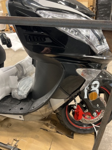 1379947-7 Elmoped - 2000W