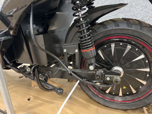 1379947-13 Elmoped - 2000W