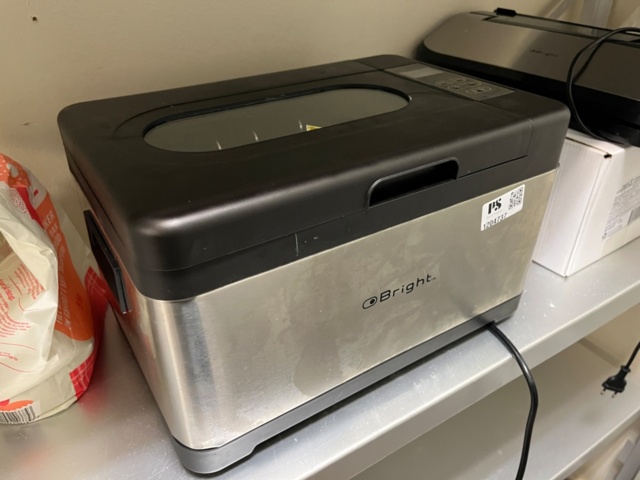 1204737-1 Bright Sous Vide oven and vacuum pack