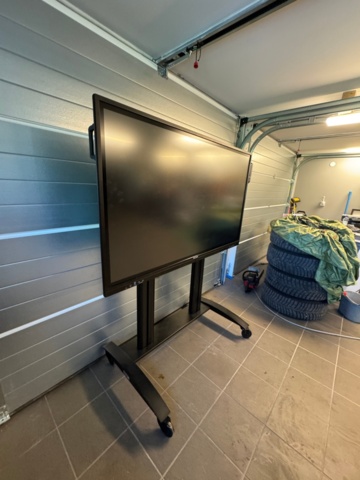 1380233-4 Interactive whiteboard Ricoh IWB A6500 with rolling stand