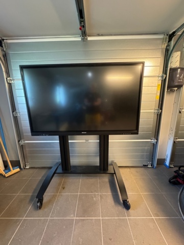 1380233-1 Interactive whiteboard Ricoh IWB A6500 with rolling stand