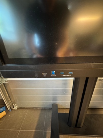 1380233-6 Interactive whiteboard Ricoh IWB A6500 with rolling stand