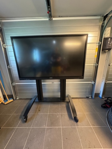 1380233-2 Interactive whiteboard Ricoh IWB A6500 with rolling stand