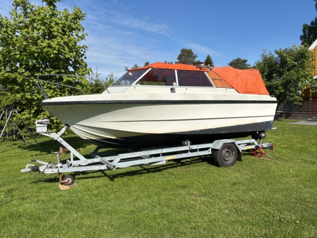 1373405-1 Kabinbåt Ockelbo C20 med trailer