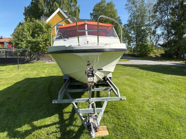 1373405-8 Kabinbåt Ockelbo C20 med trailer