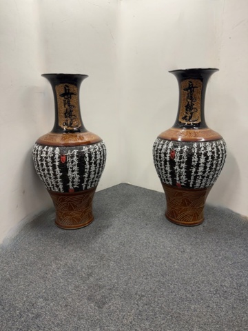 1176412-1 2 large Chinese urns, height approx. 150 cm
