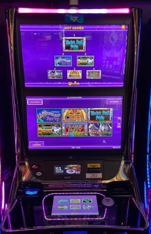1380582-1 Slot machine IGT Crystal dual (2016)