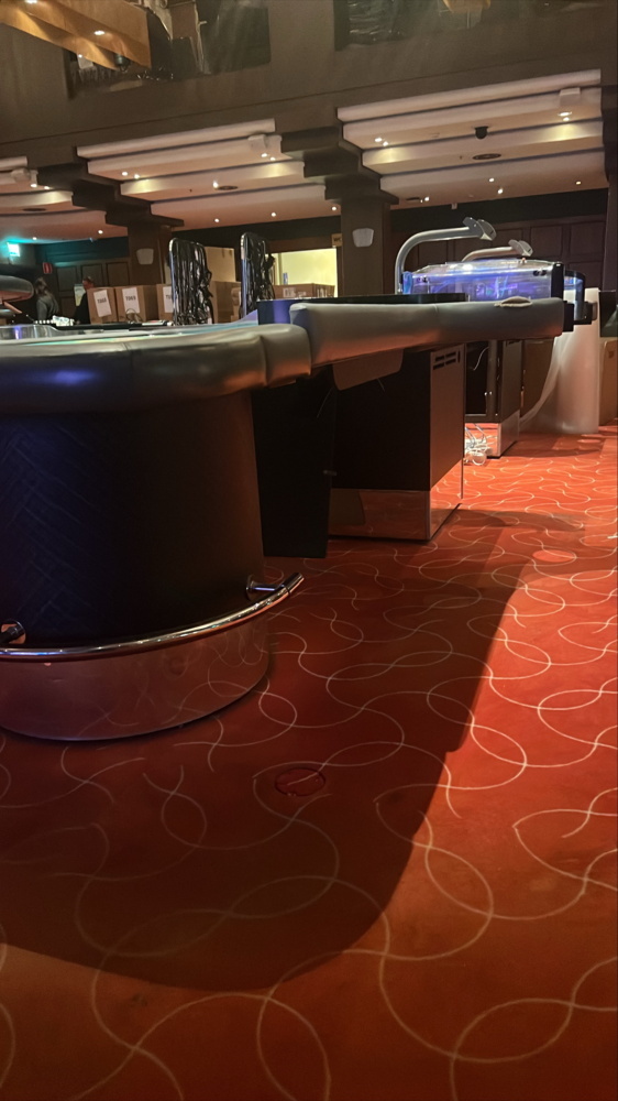 1380384-2 Roulette table - right-handed, 283 × 167 cm