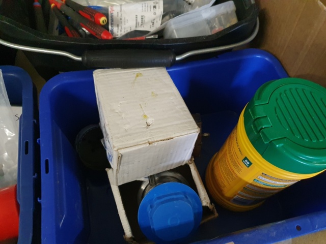 1381171-5 Large variety of tools in bags and electrical installation materials