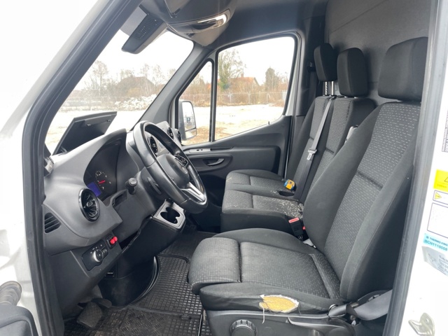 1205260-9 Mercedes-Benz Sprinter Refrigerated van 314 CDI FWD Chassis -2020 (Rep-obj)