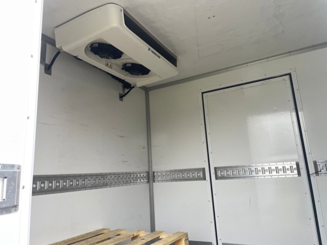 1205260-14 Mercedes-Benz Sprinter Refrigerated van 314 CDI FWD Chassis -2020 (Rep-obj)