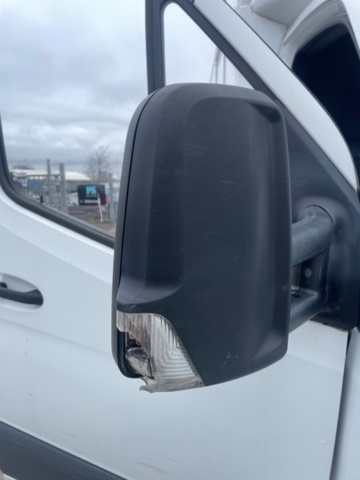 1205260-31 Mercedes-Benz Sprinter Refrigerated van 314 CDI FWD Chassis -2020 (Rep-obj)