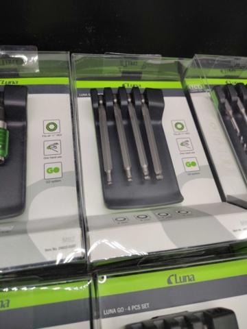 1381961-4 180 st Luna Go bits-satser