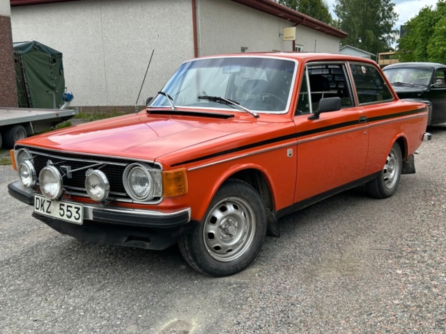 1382041-1 Volvo 142 2.0 Manual, 82hp, 1973