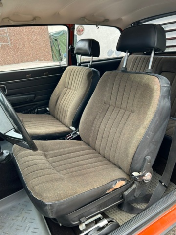 1382041-32 Volvo 142 2.0 Manual, 82hp, 1973