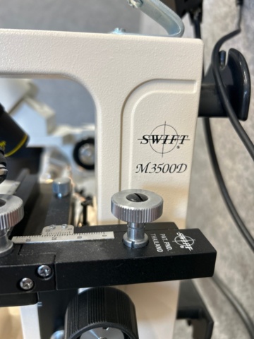 1367397-3 Mikroskop monokulärt & binokulärt