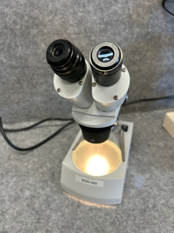 1367397-6 Mikroskop monokulärt & binokulärt