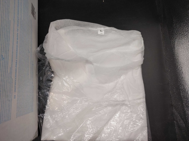 1383687-2 Visiting gown, 5 pcs 50-pack, white, PP, 112 cm, 25-30 g, size L