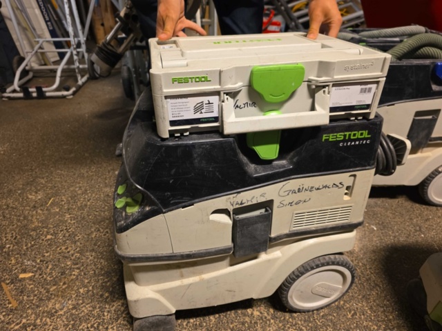 Vacuum cleaner Festool CTM26E AC incl. cleaning set - PS Auction - We ...
