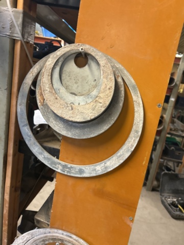 1382857-17 Everything on the shelf