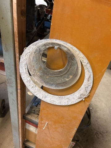 1382857-18 Everything on the shelf